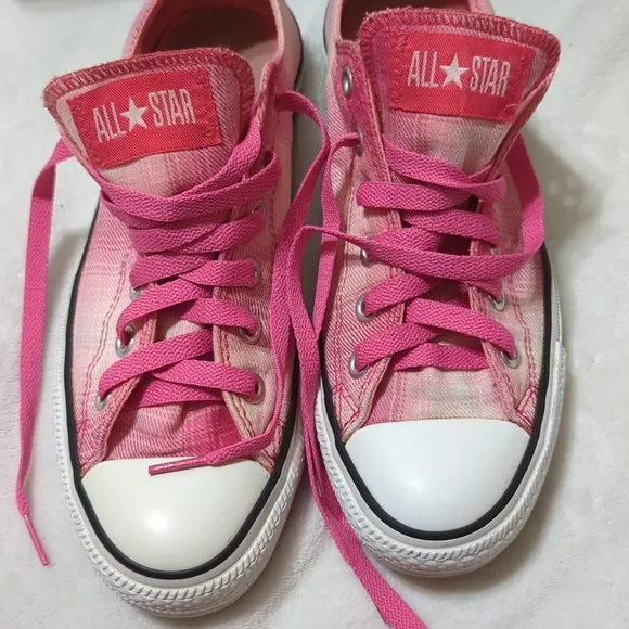 🩷 Pink Plaid Converse All Stars 🩷 - Picture 7 of 9